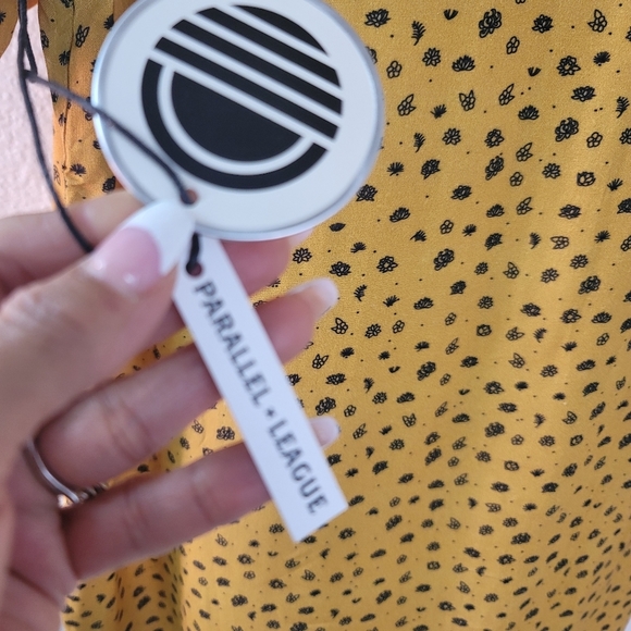 PARALLEL X LEAGUE DUKE WOVEN GOLD/BLACK SHORT SLEEVE CASUAL SHIRT - Picture 9 of 16